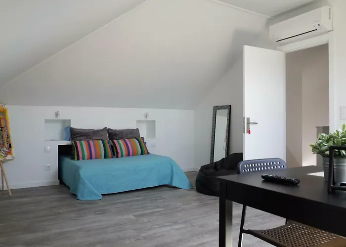 Lisbon 6 Апартаменты *